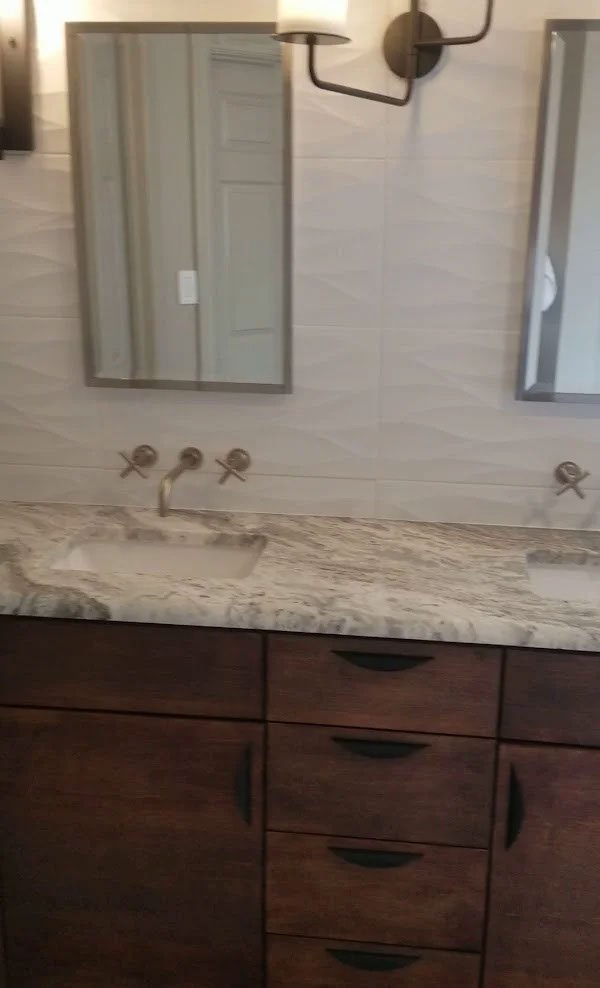 Bathroom Remodeling Gallery image