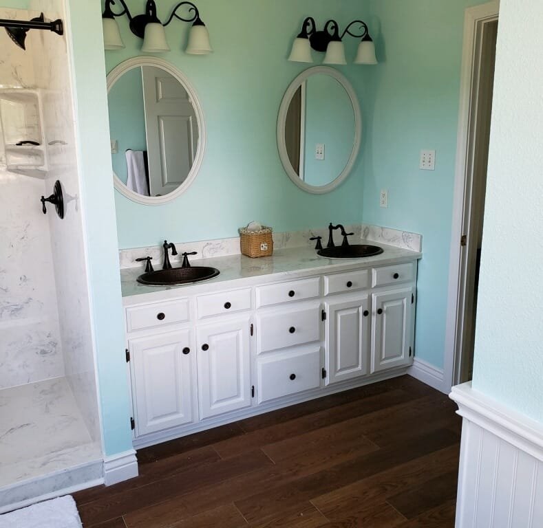Bathroom Remodeling Gallery image