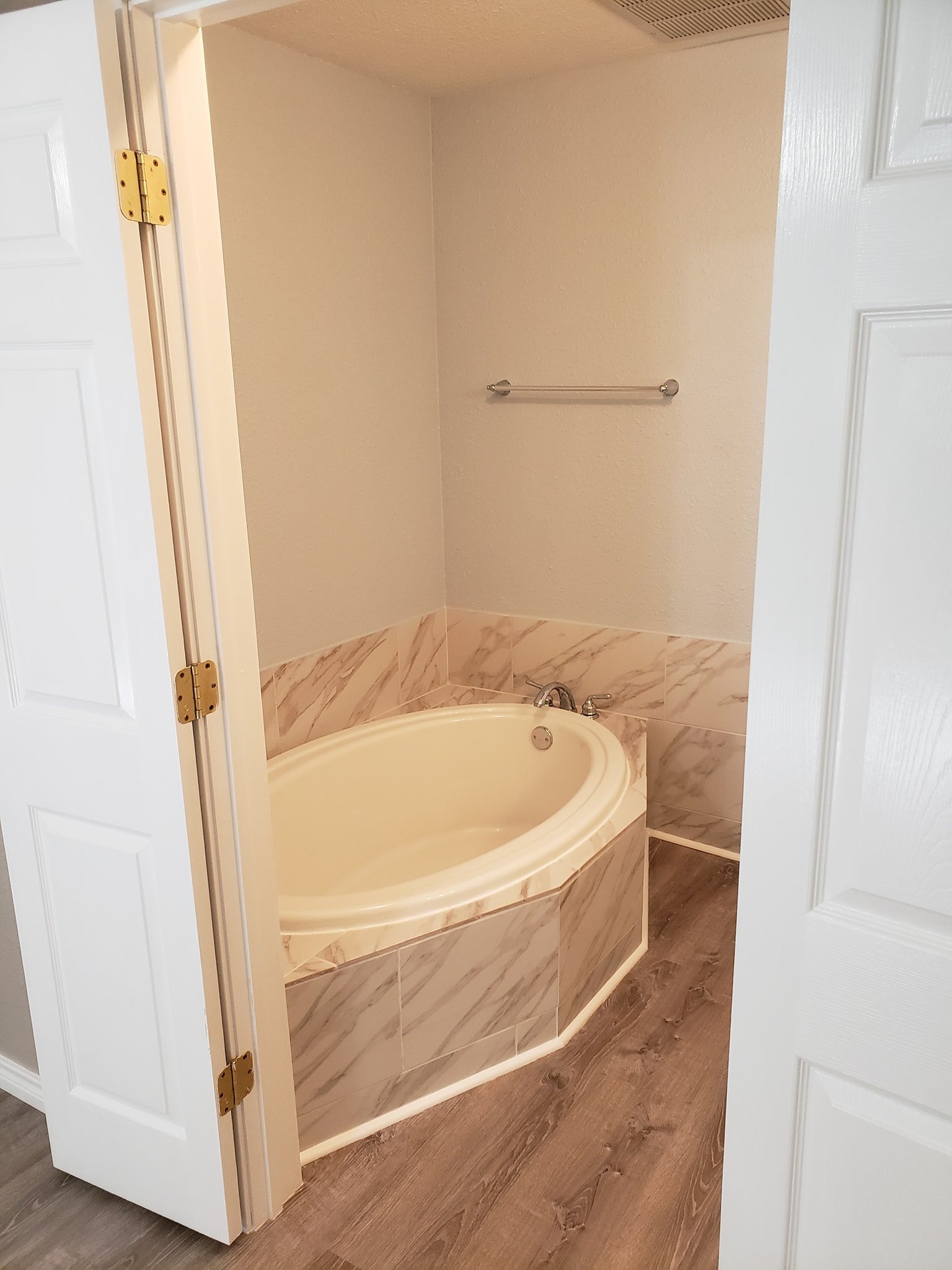 Bathroom Remodeling Gallery image