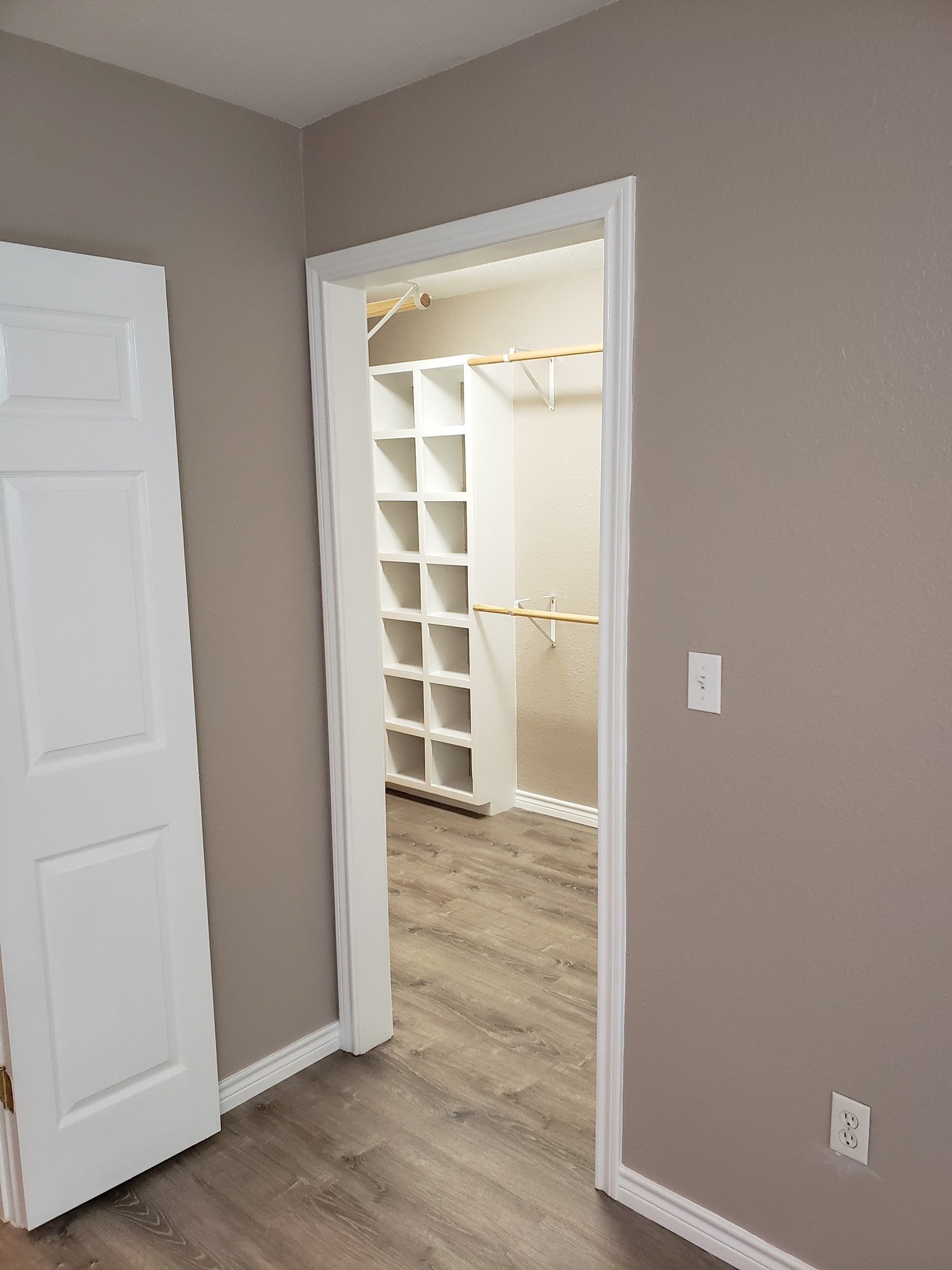Bathroom Remodeling Gallery image
