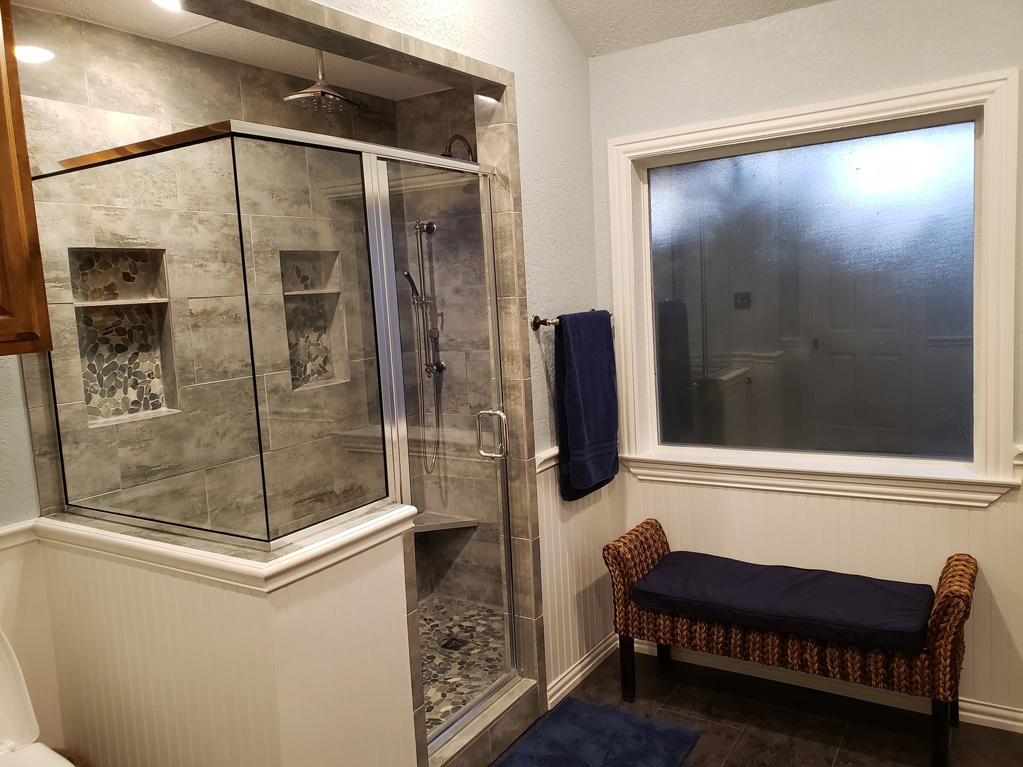 Bathroom Remodeling Gallery image