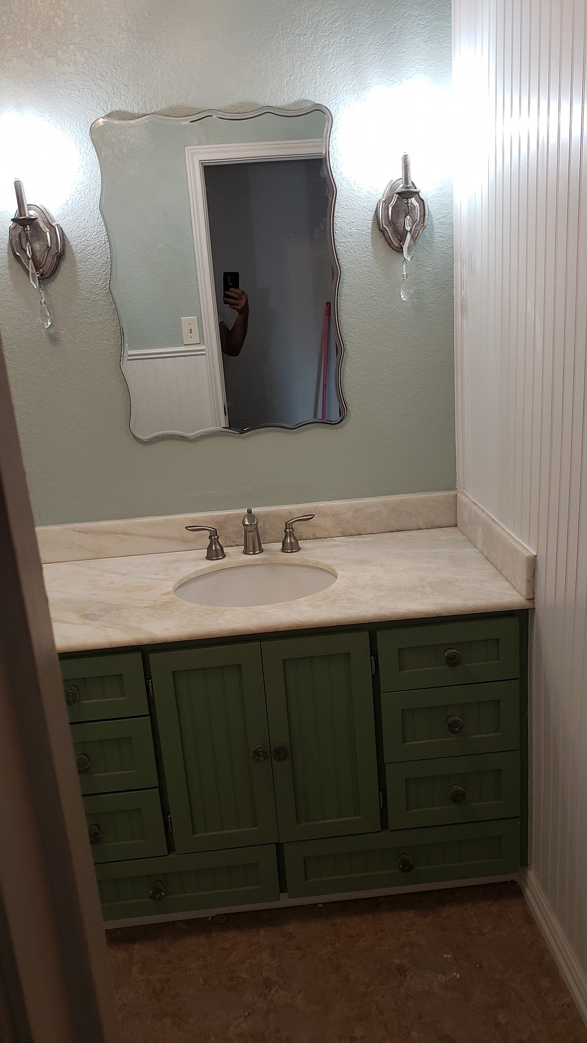 Bathroom Remodeling Gallery image