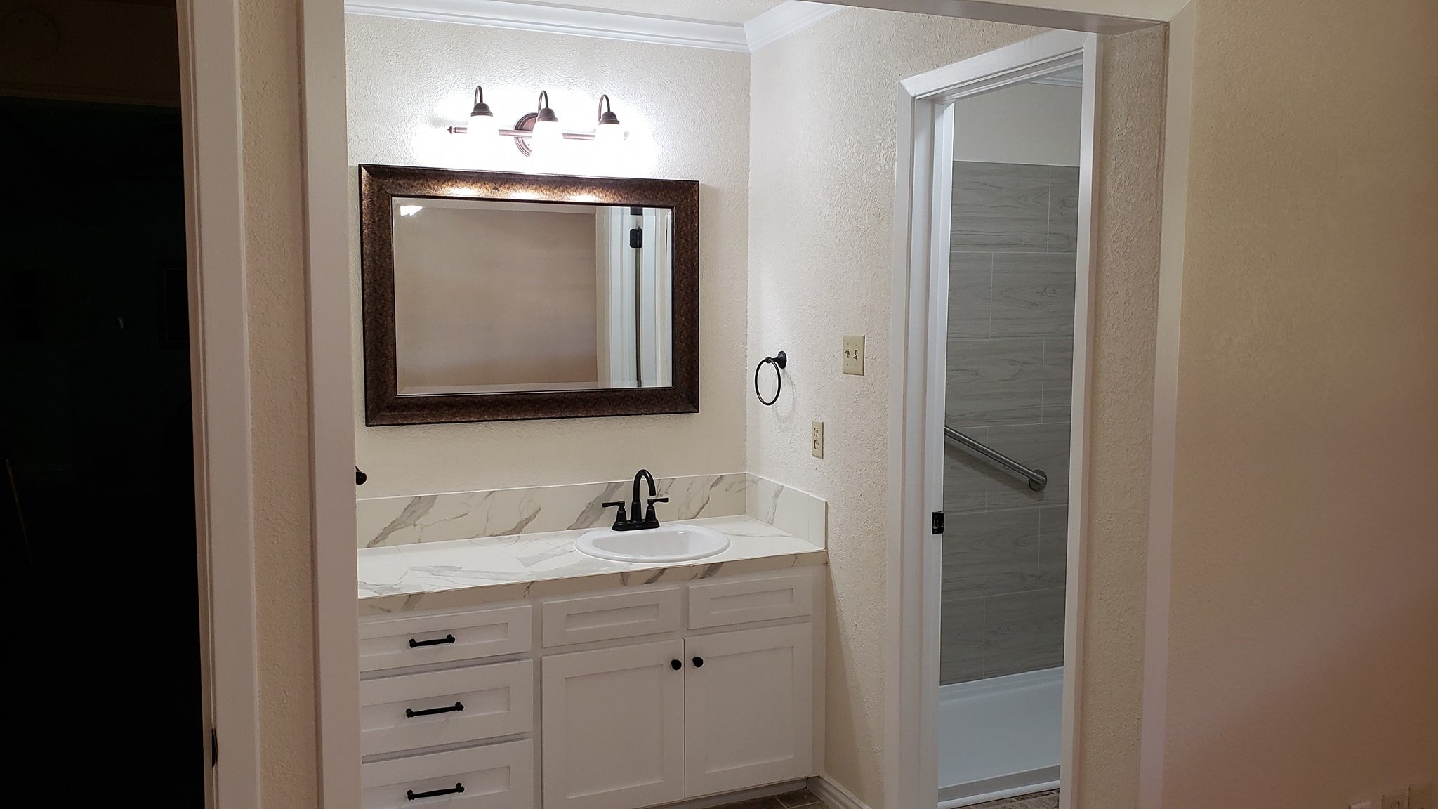 Bathroom Remodeling Gallery image
